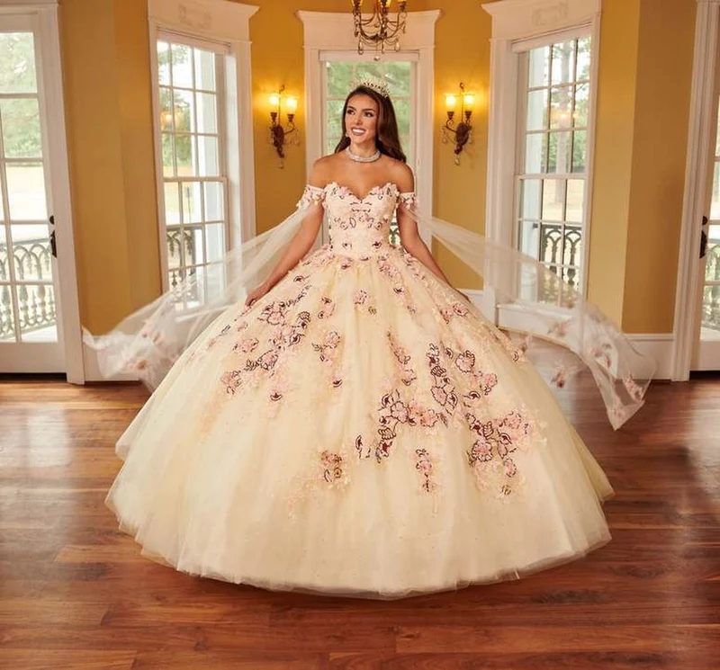 Quinceañera Style image 1